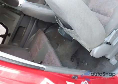 2001 Chevrolet Tracker Zr2 z USA, uszkodzony, nr VIN 2CNBJ78C516936827